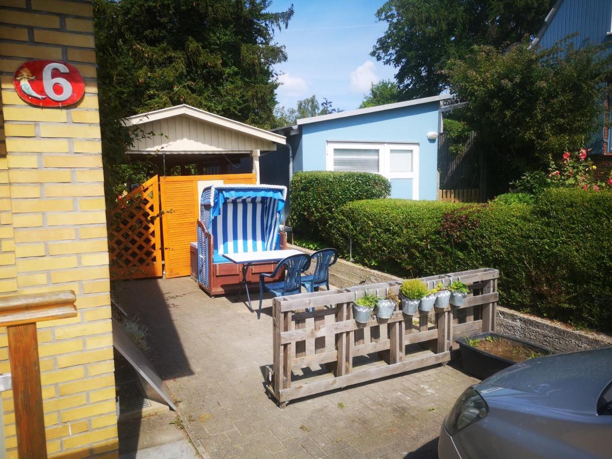 Ferienwohnungen Und Ferienhaus Im Nixenweg Hohwacht Exterior foto