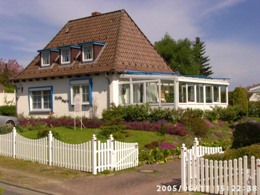 Ferienwohnungen Und Ferienhaus Im Nixenweg Hohwacht Exterior foto